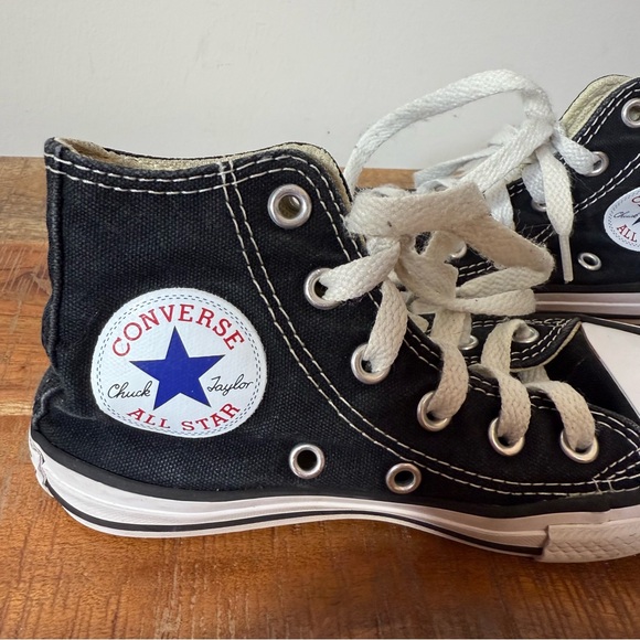 Kids Converse Black High-Top Sneakers, Size 11 - Picture 2 of 5